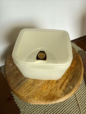 EMPTY oil of Olay refillable facial wipe container